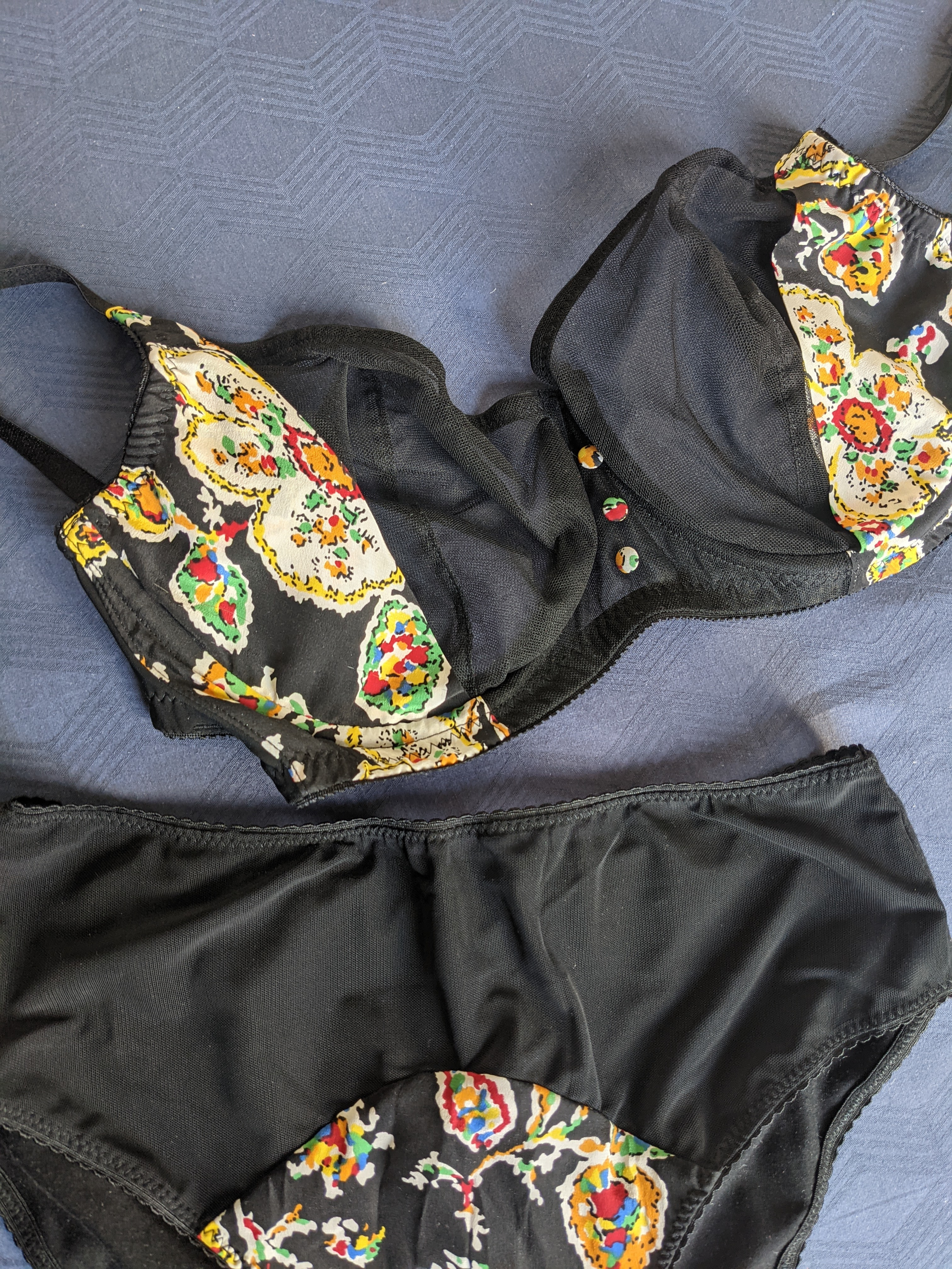 Flowery black silk set